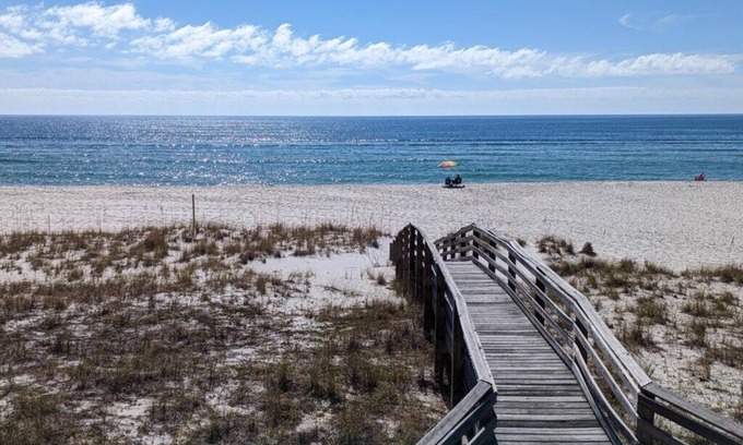 Ono Island Condominio | Gulf Side Villas 1B Pet Friendly Gulf Front condo-Free Daily Activities