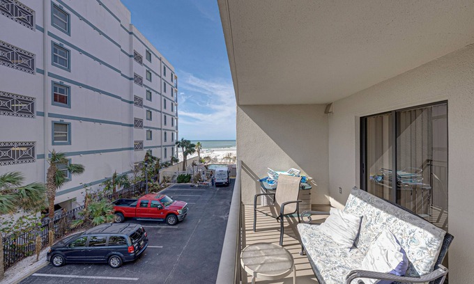 Belle Vista Condominio | Gulf View Getaway | Near It All