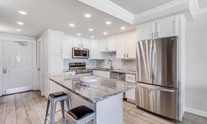 Corpus Christi Condominio | Gulfstream Condos Unit 111 | Pool & Hot Tub | Beachfront Patio