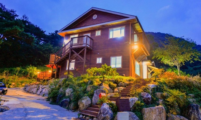 Gurye Casa | Gurye Seomjingang Panorama Pension