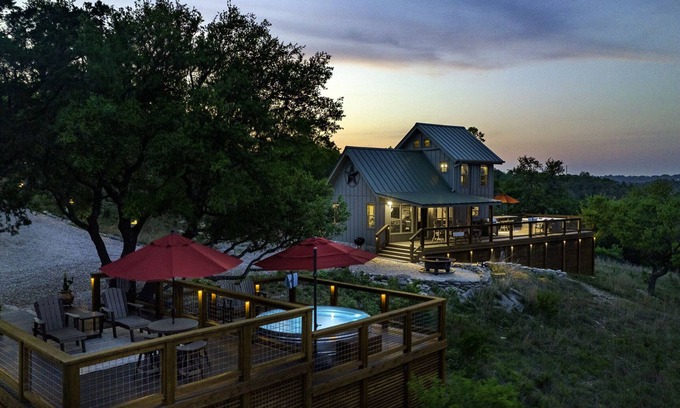 Fredericksburg Casa | GWR-Private-AmazingHillTopViews-57 Acre-Hot Tub-Stars-Fire Pit-Pool-Wildlife-UTV