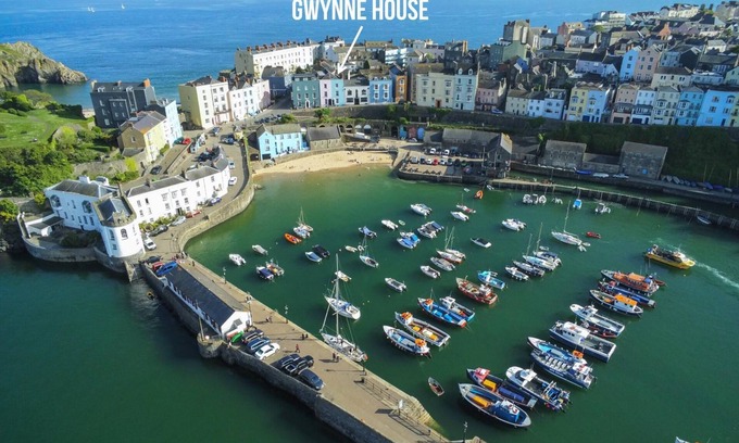 Tenby Casa | Gwynne House - 6 Bed Holiday Home - Tenby Harbour