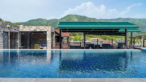 Gyeongju Casa | Gyeongju Byeolgwadaliyagi Dog-friendly pension