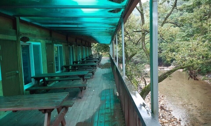 Gyeongju Casa | Gyeongju Log Cabin