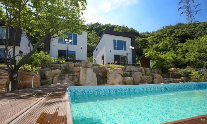 Gyeongju Casa | Gyeongju Sannae High1 Pension