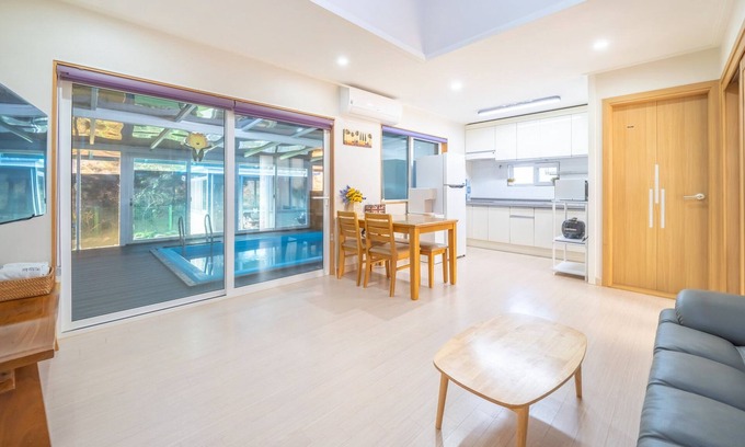 Gyeongju Casa | Gyepngju Camino Pool Villa