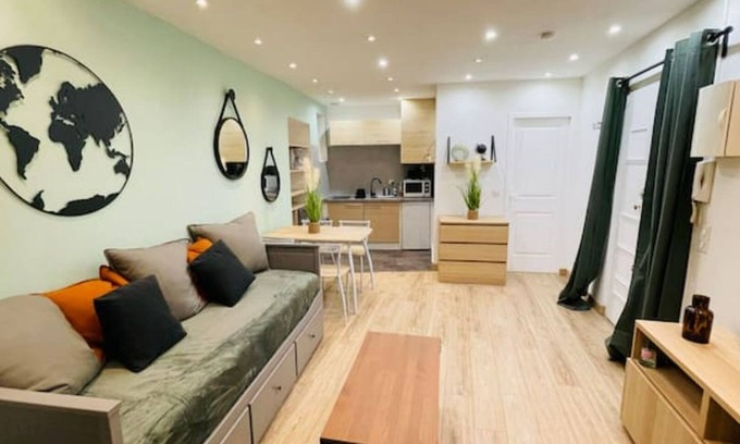 Draguignan Apartamento | Gympie: cosy studio apartment with fiber optics in a quiet downtown location