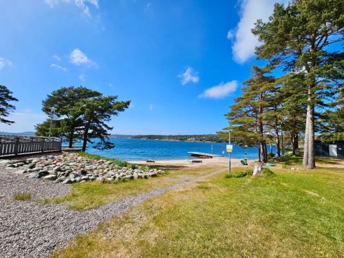 Lokholmen Casa | Hällestrand Semesterby R12