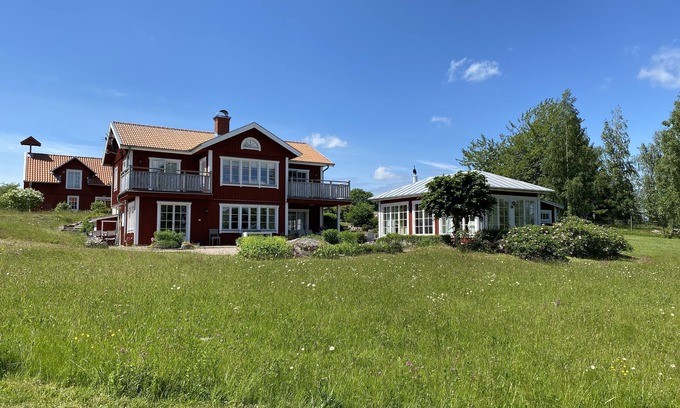 Tranas Casa | Härlig Villa i Lantlig Miljö Nära Sjön Sommen
