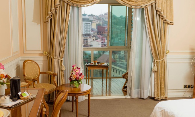 Antananarivo Avaradrano Hotel | Hôtel Colbert Spa & Casino