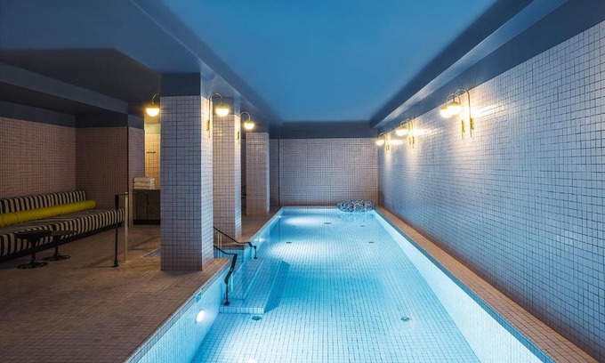 8th Arrondissement Hotel | Hôtel du Rond-point des Champs-Élysées - Esprit de France