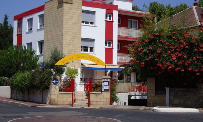 Estanove Hotel | Hôtel Les Myrtes