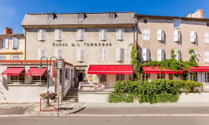 Saugues Hotel | Hôtel Restaurant La Terrasse