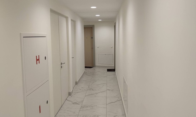 Savski Venac Apartamento | H20-front apartment