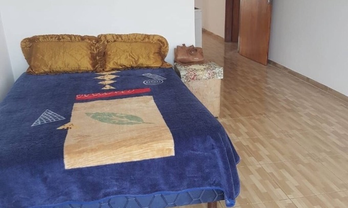 Encarnacion Apartamento | Habitación en alquiler en el centro de encarnación con baño privado. Wifi aire