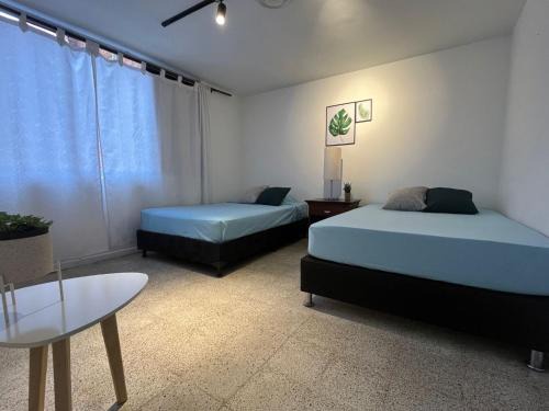 La Castellana Otro | Habitación Laureles la castellana