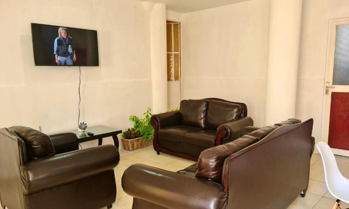 Atlixco Casa | Habitación privada en departamento céntrico (rojo)