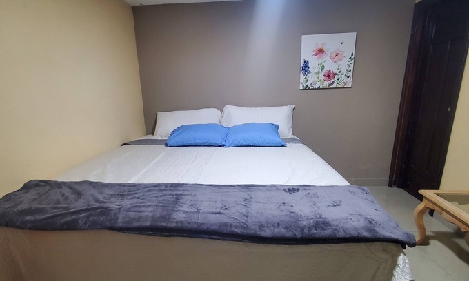 Sector 1 Nor-Oeste Apartamento | Habitación viajero Feliz