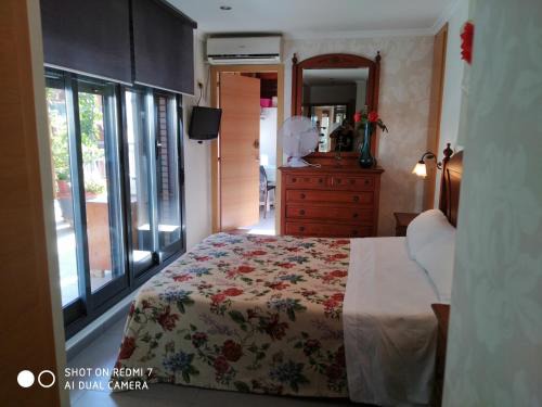 Burriana Casa | Habitacion Familiar en un Ático con gran terraza y,cocina ,en la playa