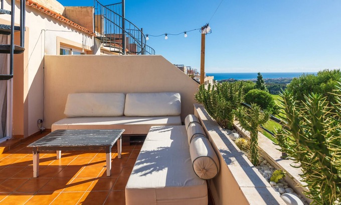 Bahia de Casares Apartamento | Hacienda Casares II 2445 Pensamiento
