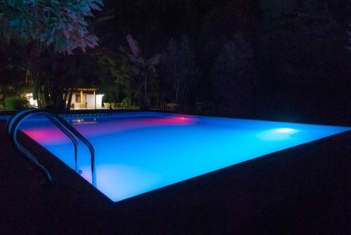Yerbas Buenas Casa | Hacienda en parral con piscinas, Jacuzzi y Más
