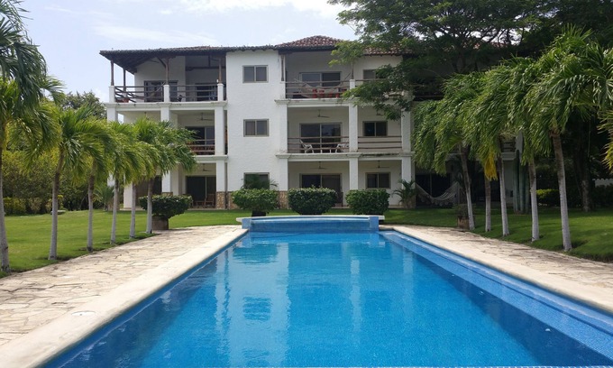 Playa Colorado Apartamento | Hacienda Iguana Beach and Golf Resort