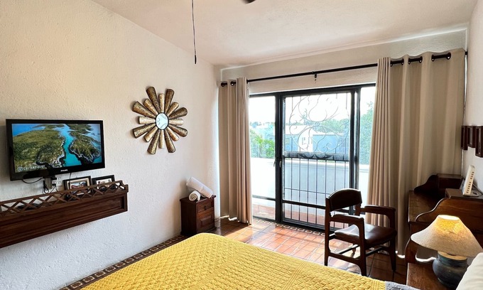 Las Garzas Apartamento | Casa estilo hacienda con azotea, piscina y vista al mar