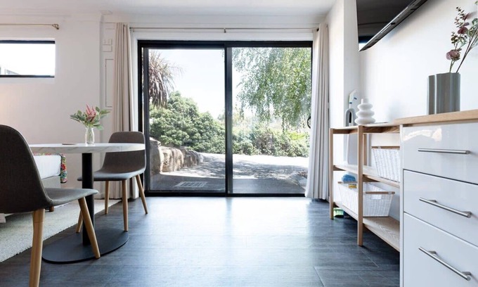 Hadspen Apartamento | Hadspen Riverview Retreat: Blue Gum Studio