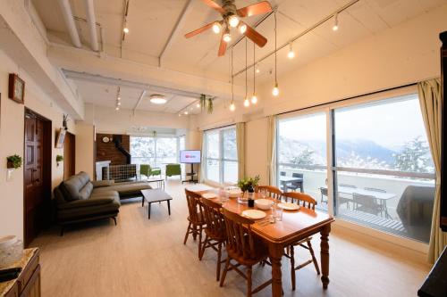 Hakone Casa | Hakone Hills - 箱根ヒルズ