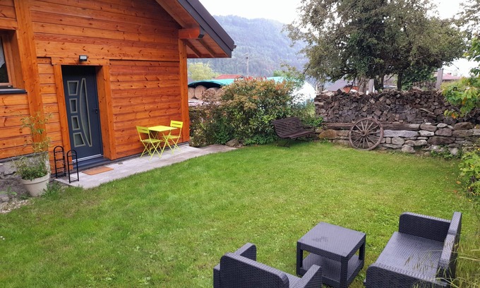 Chevenoz Chalet De Esquí | Half-chalet in the mountains