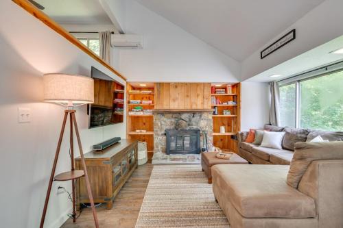 Campton Apartamento | half Mi to Campton Mtn Resort-Style Condo
