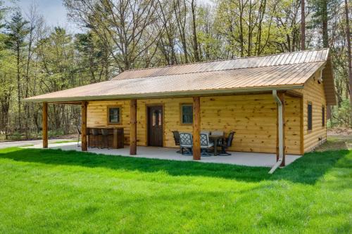 Hatfield Casa | half Mi to Lake Arbutus Cabin with ATV Trail Access