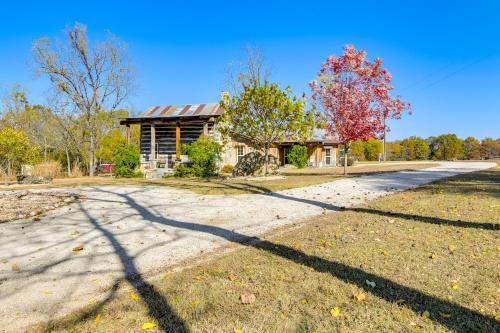 Shell Knob Casa | half-Mi to Lake Cabin on 43 Acres in Shell Knob!