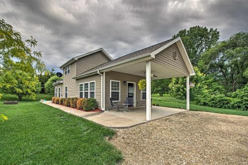 West Shore Casa | Half Mi to Yacht Club Home by Perry Lake!