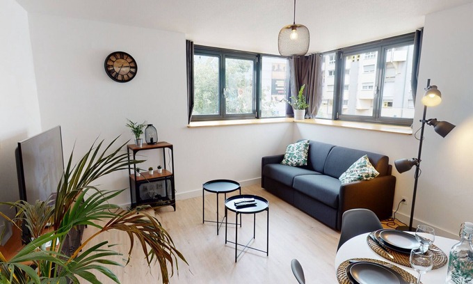 Strasbourg Apartamento | hallesgare 1 free parking up to 4