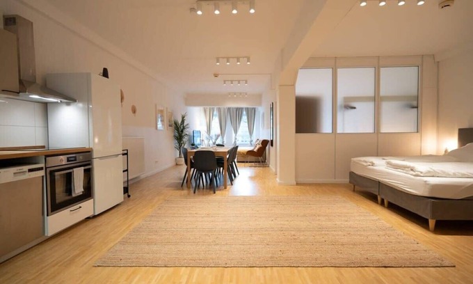 Altstadt Apartamento | Hamburg City Center Apartment