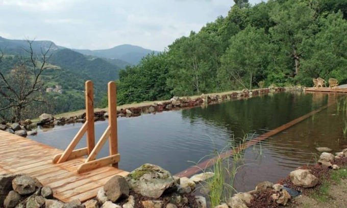 Saint-Etienne-de-Serre Casa | Hameau de Gîte Avec Piscine Naturelle "léo"