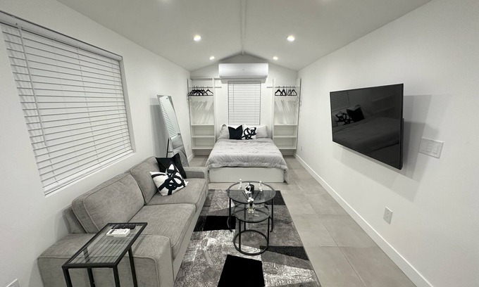 North Hollywood Apartamento | "Hamlin House" Studio