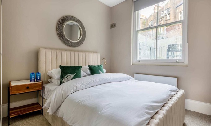 Hampstead Condominio | Hampstead High Flyer- By Out of Office Lifestyle