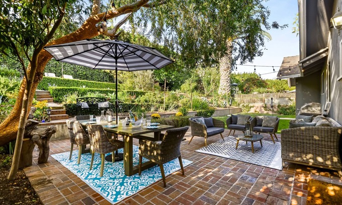 Pacific Palisades Casa | "Hampton House" Ocean Views. Family & Pet Friendly. WEEKLY AND MONTHLY DISCOUNTS