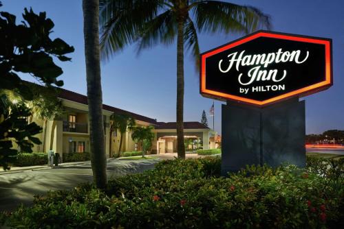 Juno Beach Hotel | Hampton Inn Juno Beach