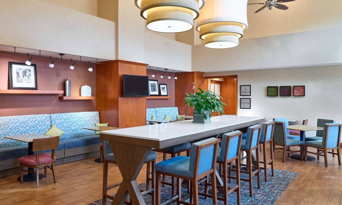Smithfield Hotel | Hampton Inn & Suites Providence/Smithfield