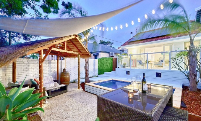 Scarborough Casa | Hamptons Beach House with Heated Plunge Pool
