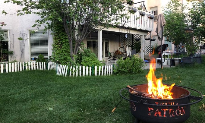 Northwest Calgary Casa | Hamptons Rose garden family!