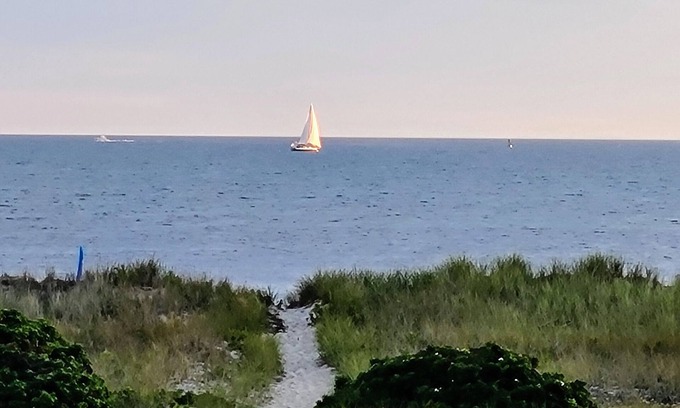North Truro Casa | Hermosa Truro Bay Waterfront 6 dormitorios 4 baños para 12 personas con vistas espectaculares