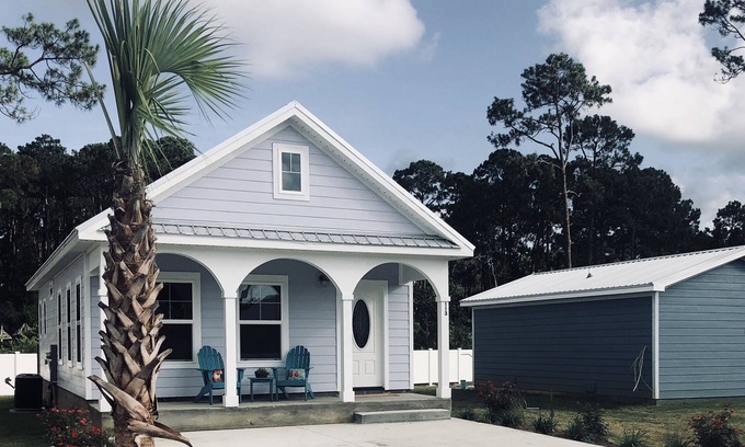Mexico Beach Cabaña | Han️ Hangar # 13 ✈️🏖¡Nuevo! ¡Piscina! Se aceptan mascotas Cottage en Mexico Beach 🐾 🐾