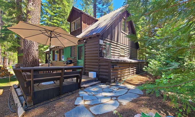 Tahoma Cabina | Hanna's Cabin - 1 bedroom, loft 1 bathroom