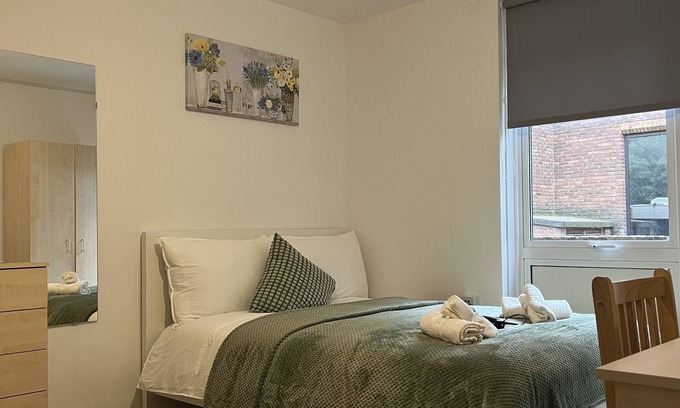 Euston Casa | Hannah’s Lovely House in Euston/Square