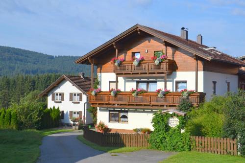 Langdorf Apartamento | Hans Girgl Hof