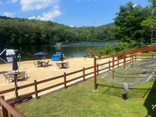 Wantage Otro | Happy Camper
